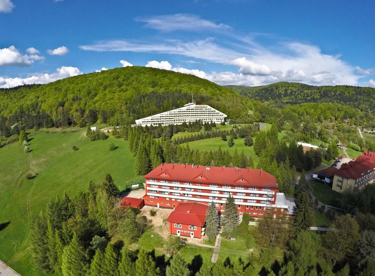 Готель Osrodek Uzdrowiskowy Beskid Висова-Здруй Екстер'єр фото
